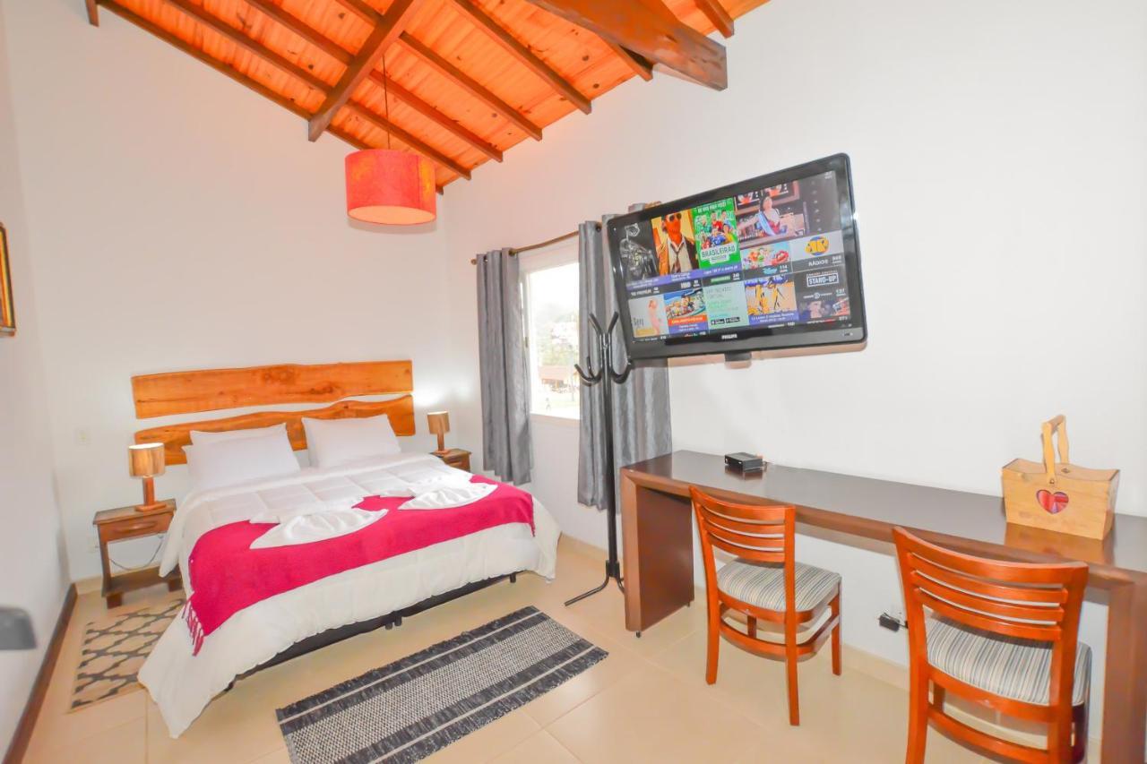 Maison Bleue Suites Monte Verde  Exteriör bild